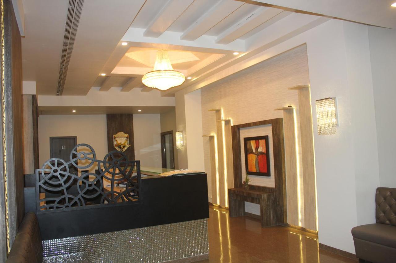 Hotel Nimantran Navi Mumbai Exterior foto