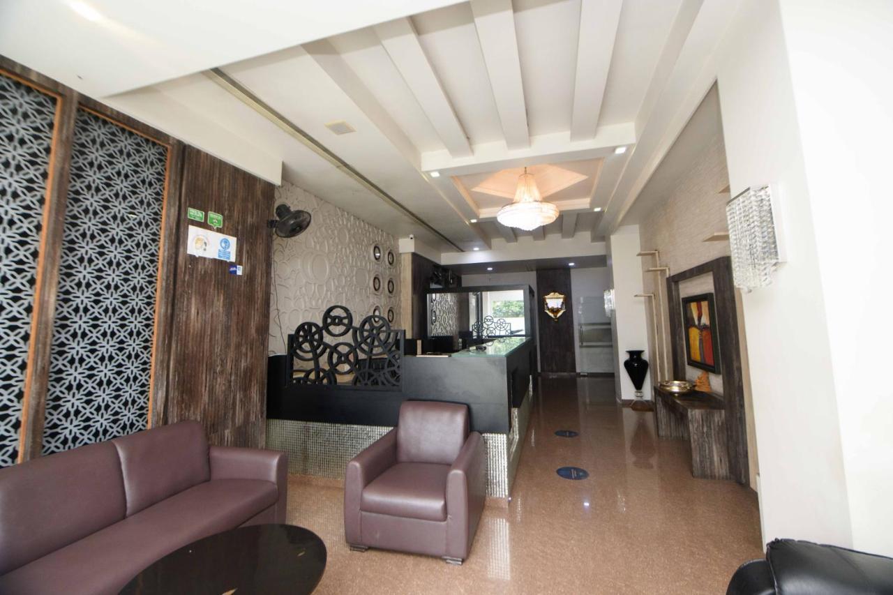 Hotel Nimantran Navi Mumbai Exterior foto
