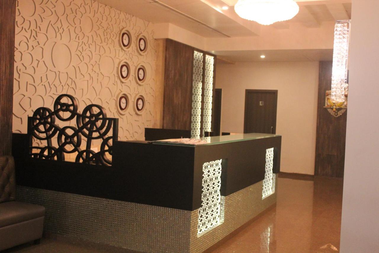 Hotel Nimantran Navi Mumbai Exterior foto