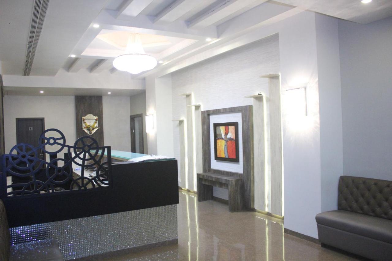 Hotel Nimantran Navi Mumbai Exterior foto