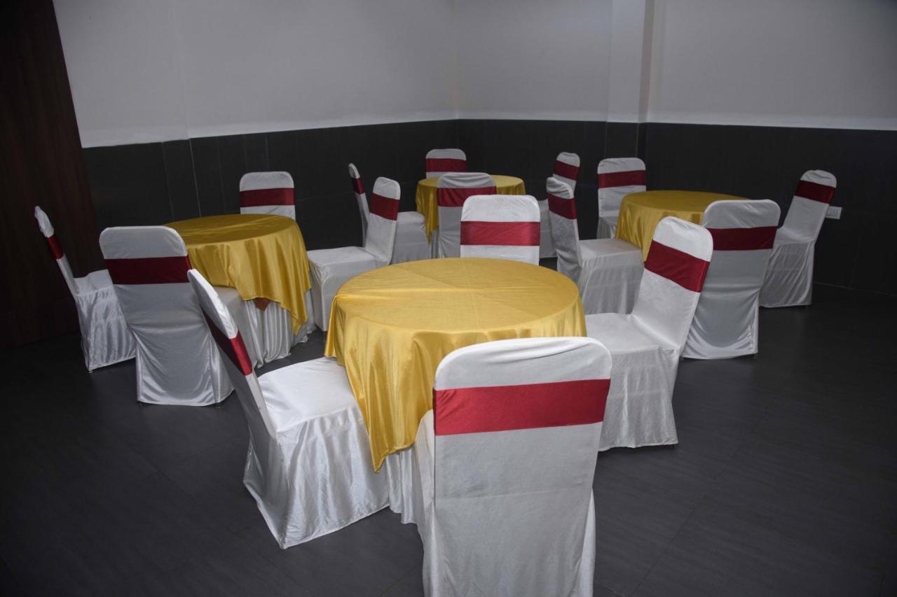 Hotel Nimantran Navi Mumbai Exterior foto